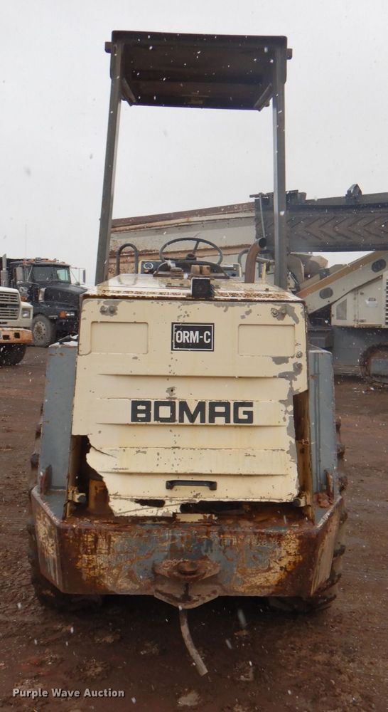 image for item II9899 1990 Bomag BW142PDB  single drum vibratory roller