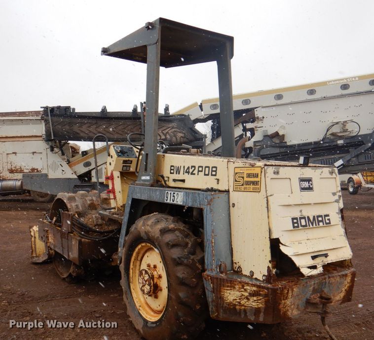 image for item II9899 1990 Bomag BW142PDB  single drum vibratory roller