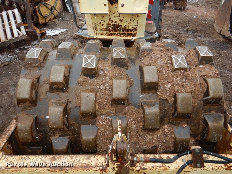 image for item II9899 1990 Bomag BW142PDB  single drum vibratory roller