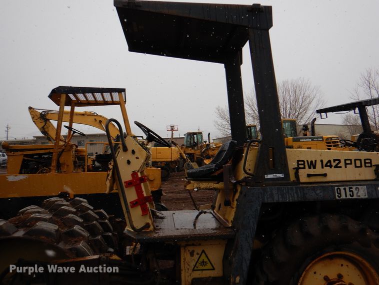 image for item II9899 1990 Bomag BW142PDB  single drum vibratory roller