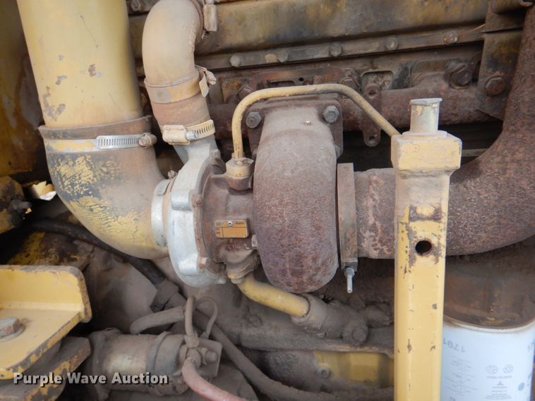 image for item II9901 1989 Caterpillar CP-563  single drum roller