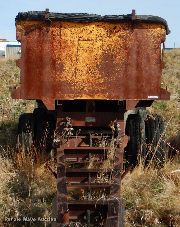 image for item II9902 1974 Fruehauf end dump pup trailer