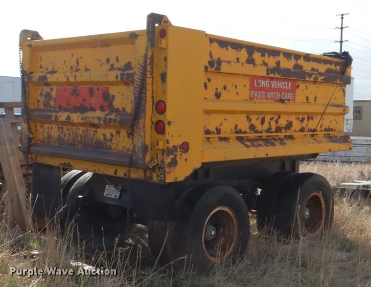 image for item II9902 1974 Fruehauf end dump pup trailer