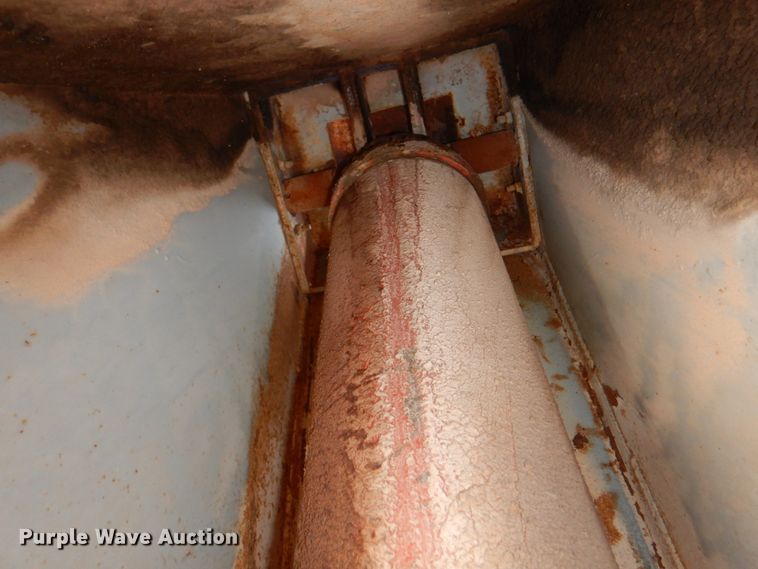 image for item II9902 1974 Fruehauf end dump pup trailer