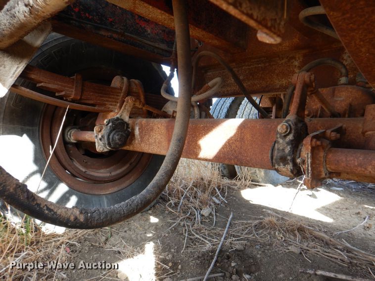 image for item II9902 1974 Fruehauf end dump pup trailer