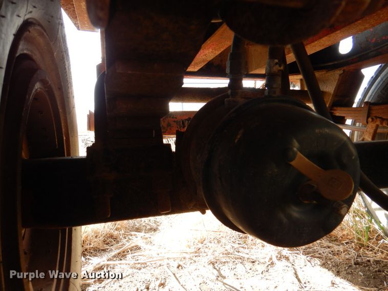 image for item II9902 1974 Fruehauf end dump pup trailer