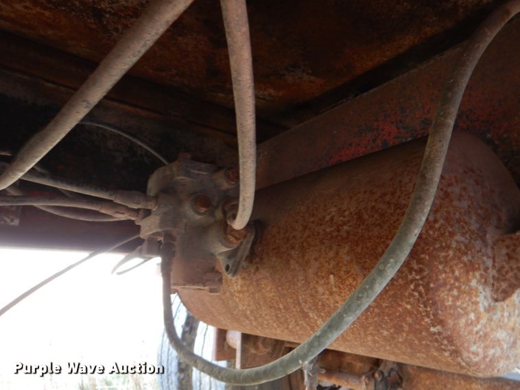 image for item II9902 1974 Fruehauf end dump pup trailer