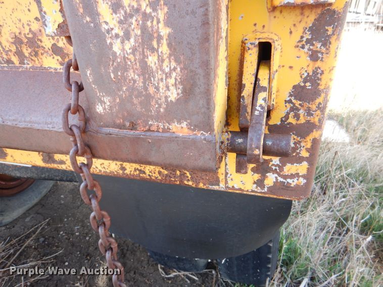 image for item II9902 1974 Fruehauf end dump pup trailer