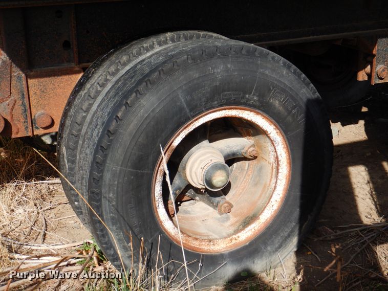 image for item II9902 1974 Fruehauf end dump pup trailer
