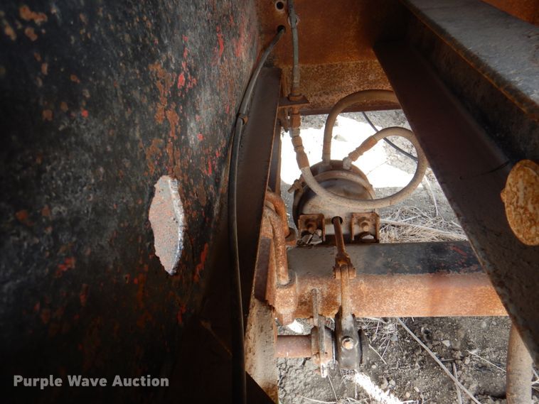 image for item II9902 1974 Fruehauf end dump pup trailer