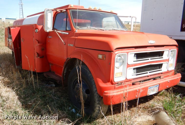 image for item II9905 Chevrolet C50  lube truck