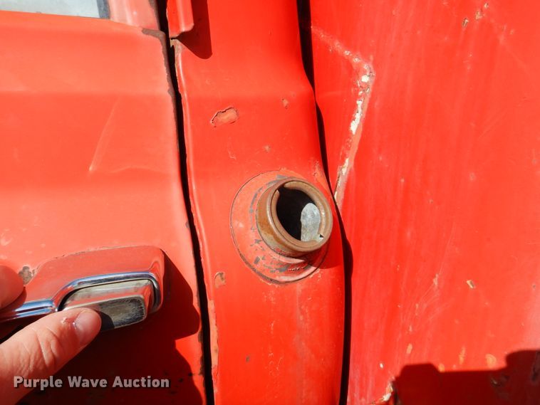 image for item II9905 Chevrolet C50  lube truck