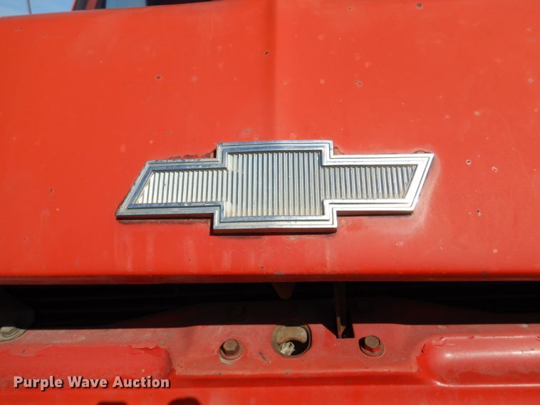 image for item II9905 Chevrolet C50  lube truck