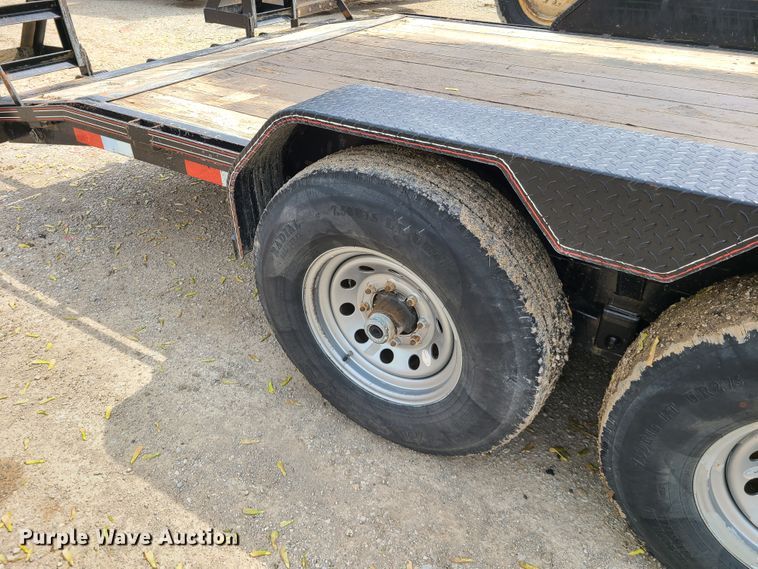 image for item IJ9003 2017 Diamond T 8320SKP140-6  utility trailer