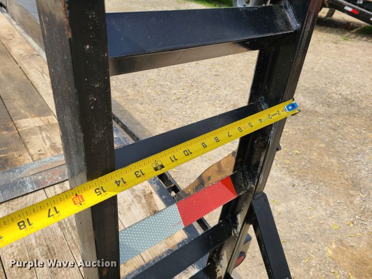 image for item IJ9003 2017 Diamond T 8320SKP140-6  utility trailer