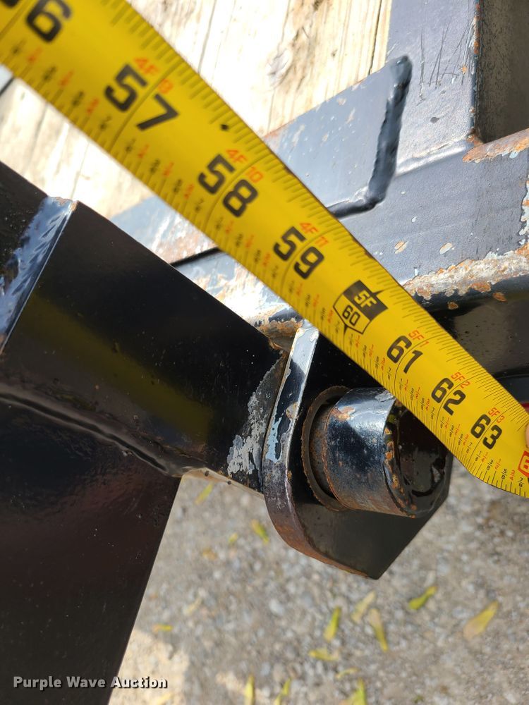 image for item IJ9003 2017 Diamond T 8320SKP140-6  utility trailer