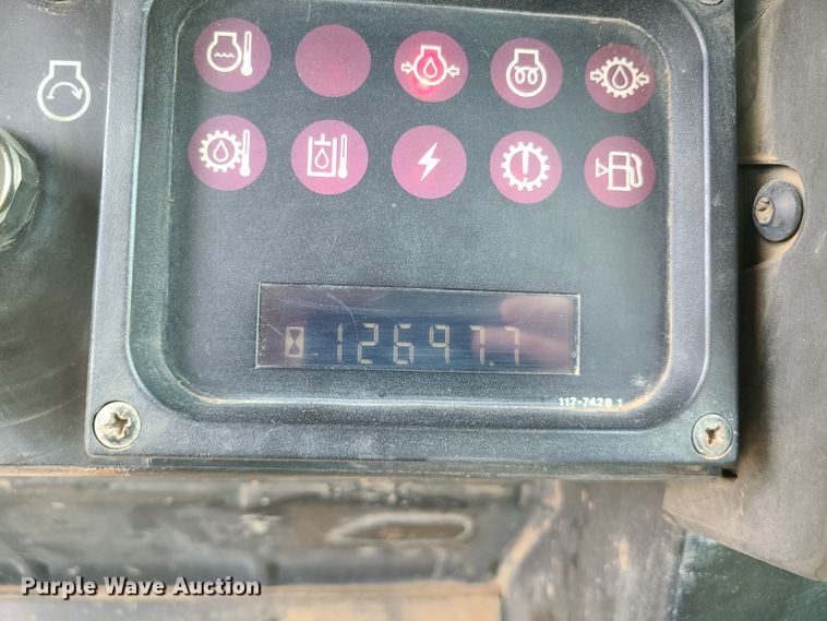 image for item IJ9004 1996 Caterpillar 953C  track loader