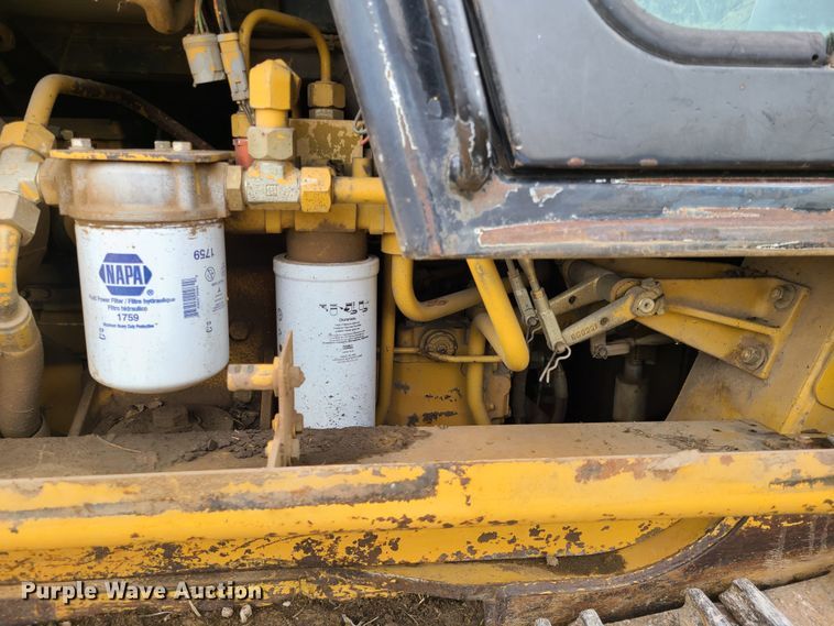 image for item IJ9004 1996 Caterpillar 953C  track loader