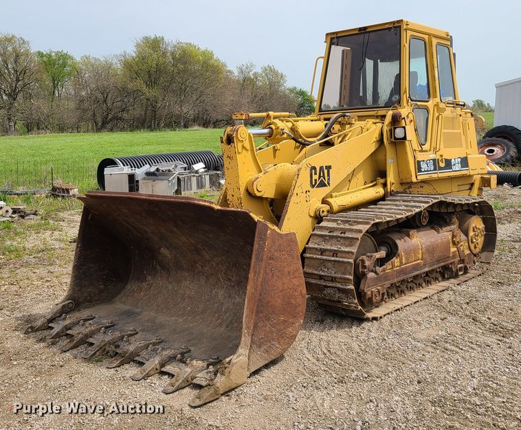 image for item IJ9005 1997 Caterpillar 963B  track loader