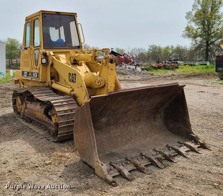 image for item IJ9005 1997 Caterpillar 963B  track loader