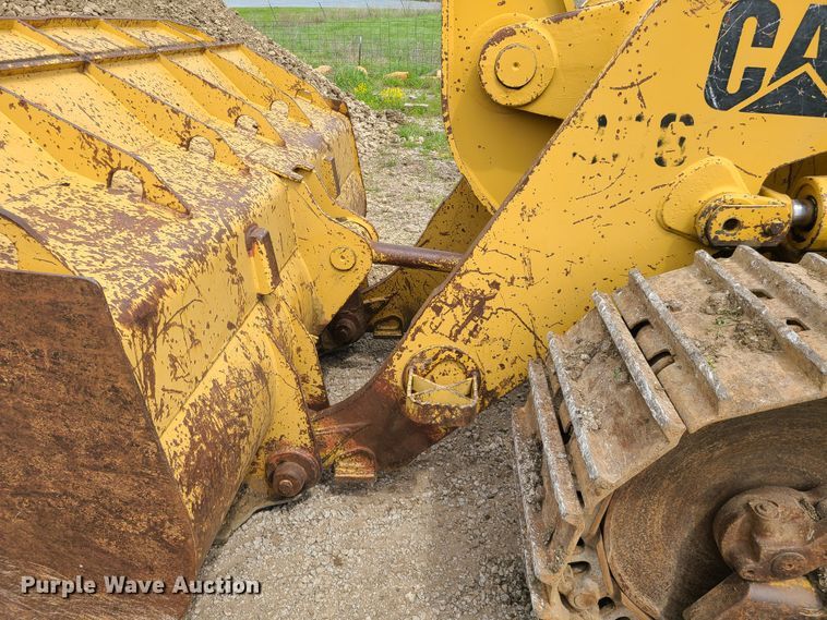 image for item IJ9005 1997 Caterpillar 963B  track loader