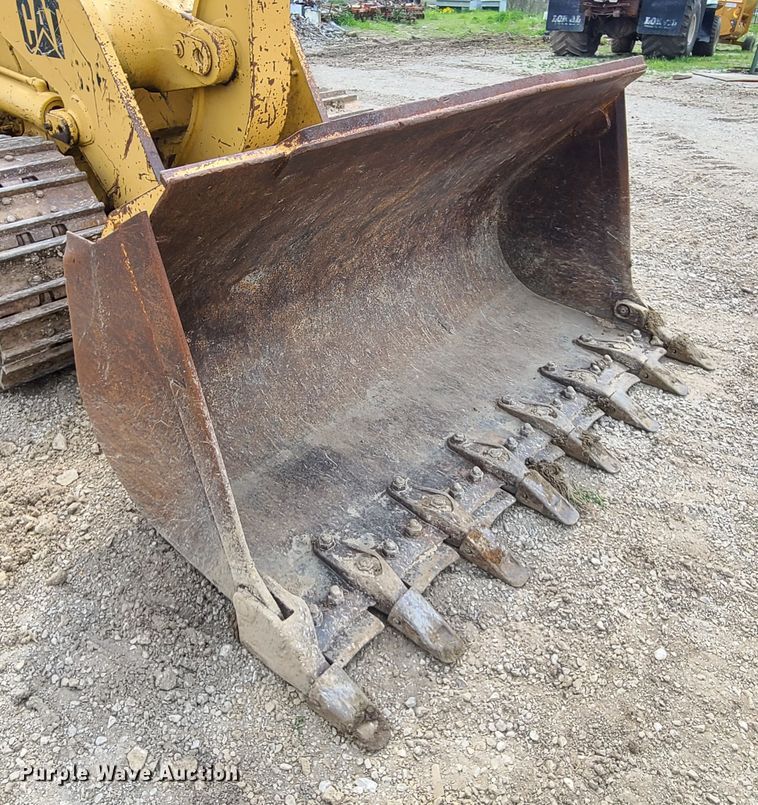 image for item IJ9005 1997 Caterpillar 963B  track loader