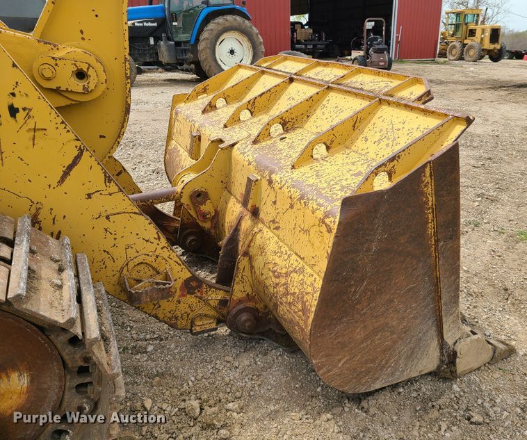 image for item IJ9005 1997 Caterpillar 963B  track loader