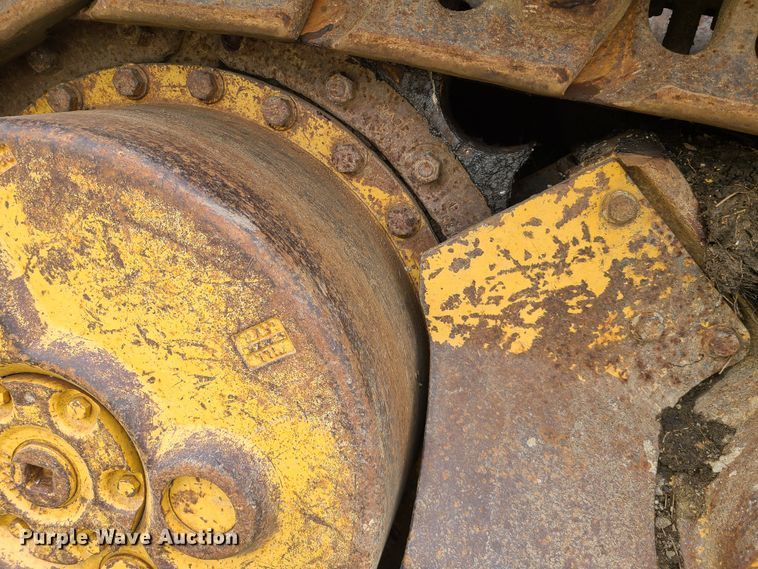 image for item IJ9005 1997 Caterpillar 963B  track loader