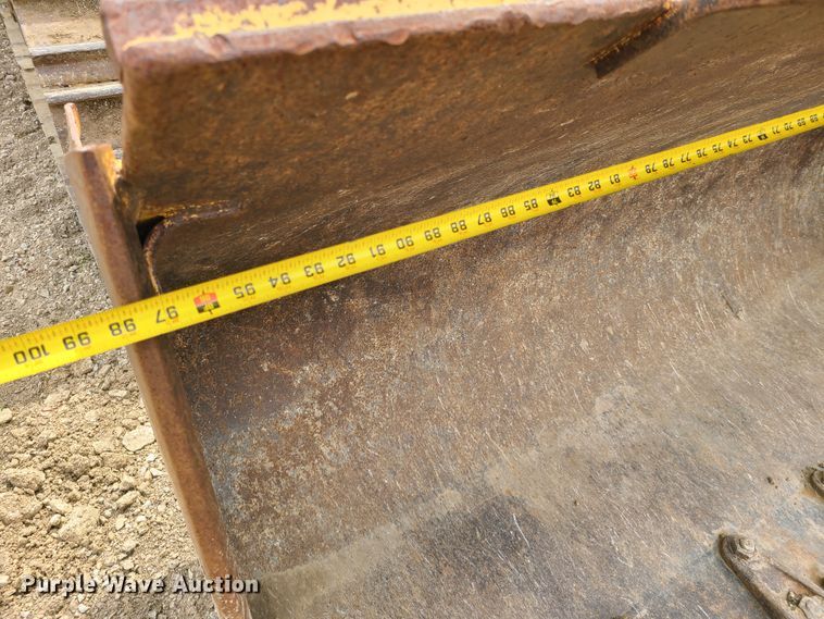 image for item IJ9005 1997 Caterpillar 963B  track loader