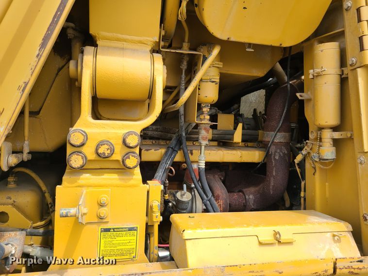 image for item IJ9005 1997 Caterpillar 963B  track loader