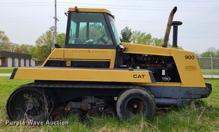 image for item IJ9006 1987 Caterpillar Challenger 65  tractor
