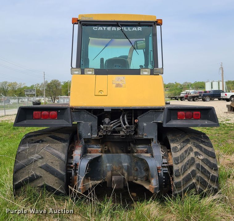 image for item IJ9006 1987 Caterpillar Challenger 65  tractor