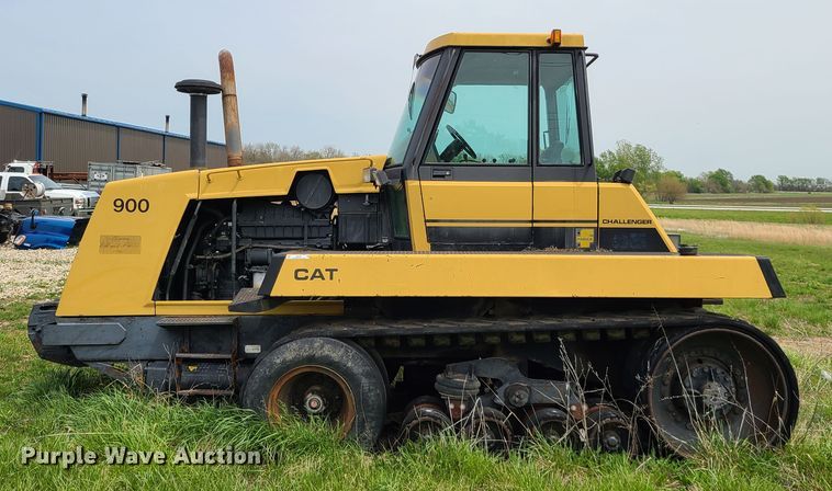 image for item IJ9006 1987 Caterpillar Challenger 65  tractor