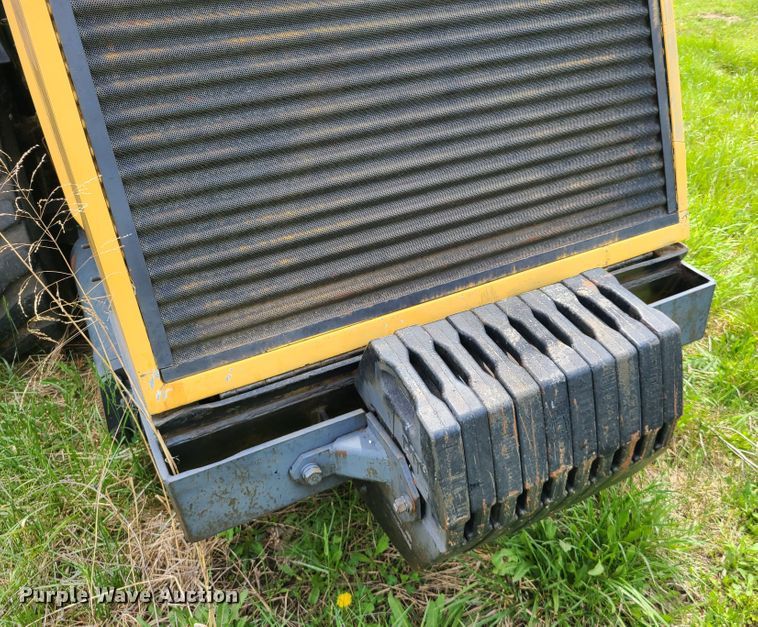 image for item IJ9006 1987 Caterpillar Challenger 65  tractor