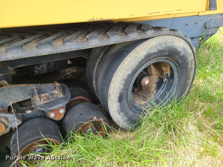 image for item IJ9006 1987 Caterpillar Challenger 65  tractor