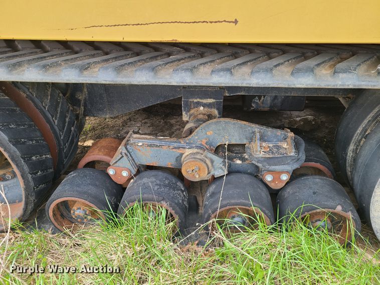 image for item IJ9006 1987 Caterpillar Challenger 65  tractor