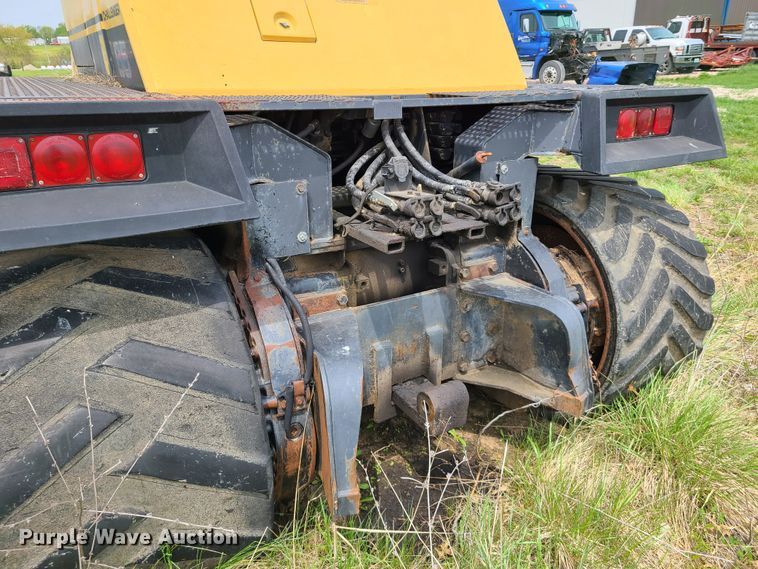 image for item IJ9006 1987 Caterpillar Challenger 65  tractor