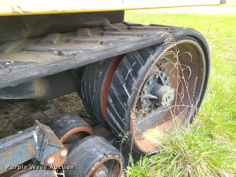 image for item IJ9006 1987 Caterpillar Challenger 65  tractor