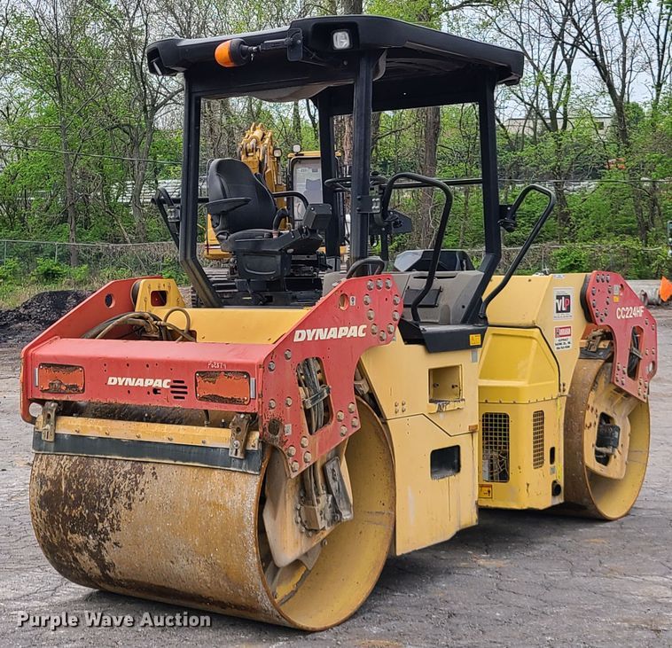image for item IJ9008 Dynapac CC224 HF  double drum roller