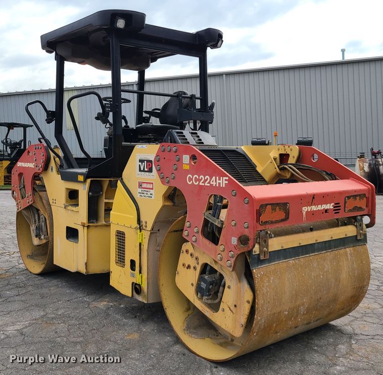 image for item IJ9008 Dynapac CC224 HF  double drum roller