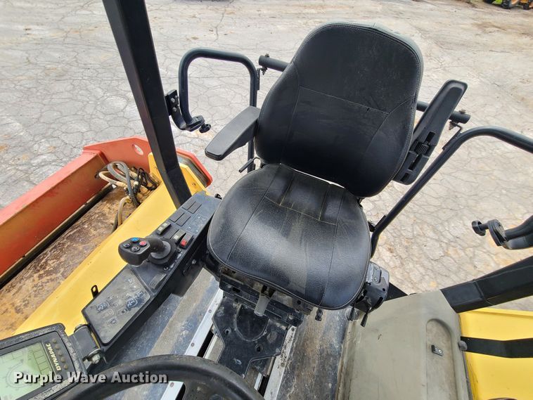 image for item IJ9008 Dynapac CC224 HF  double drum roller