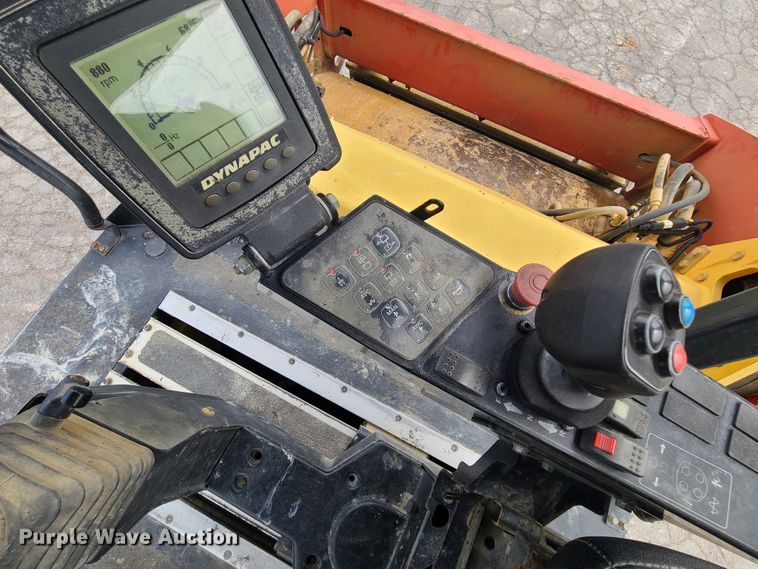 image for item IJ9008 Dynapac CC224 HF  double drum roller