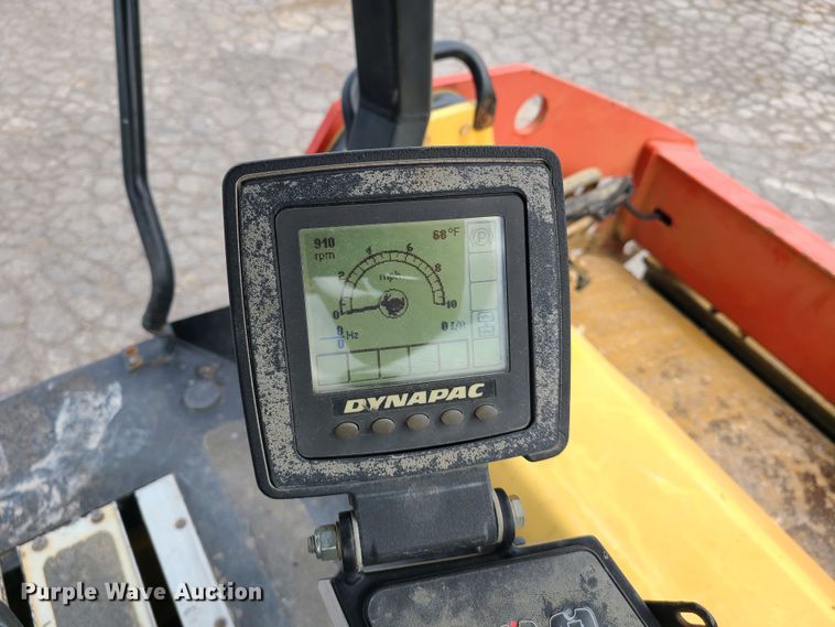 image for item IJ9008 Dynapac CC224 HF  double drum roller