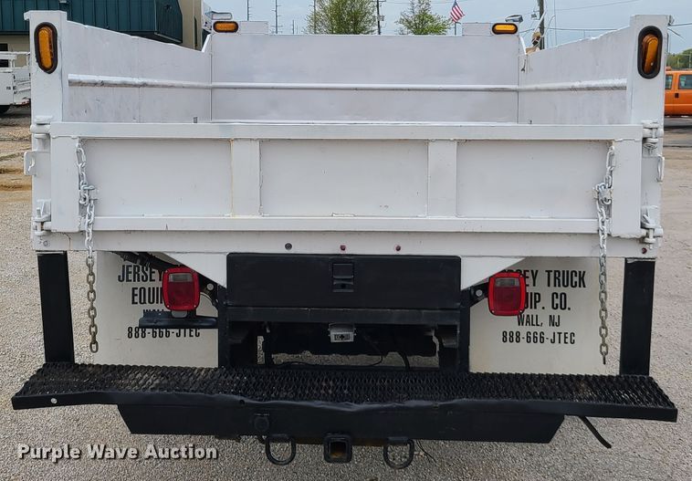 image for item IJ9011 2012 Ford F450 Super Duty  flatbed truck