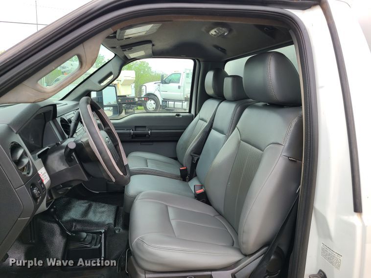 image for item IJ9011 2012 Ford F450 Super Duty  flatbed truck