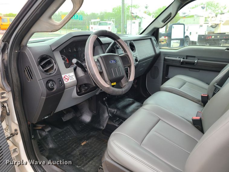 image for item IJ9011 2012 Ford F450 Super Duty  flatbed truck