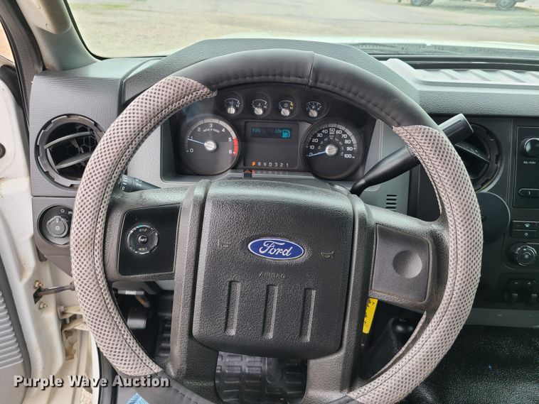 image for item IJ9011 2012 Ford F450 Super Duty  flatbed truck