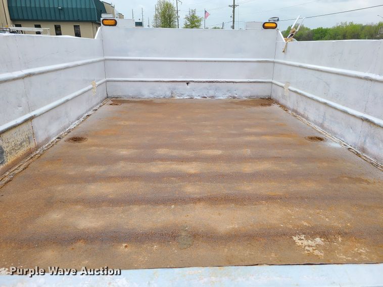 image for item IJ9011 2012 Ford F450 Super Duty  flatbed truck