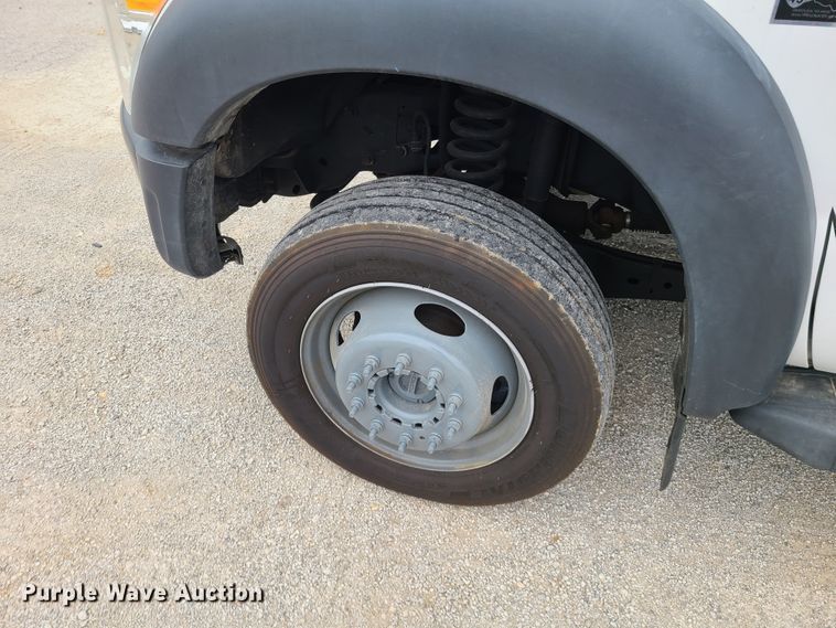 image for item IJ9011 2012 Ford F450 Super Duty  flatbed truck