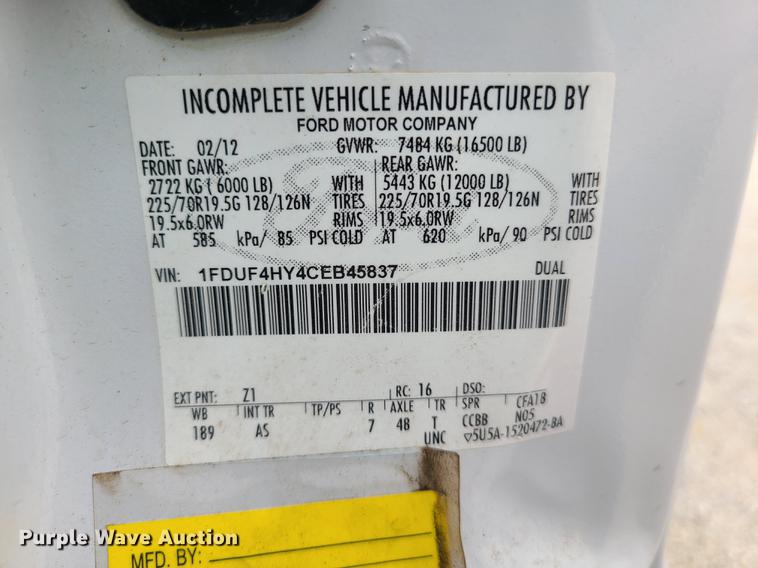 image for item IJ9011 2012 Ford F450 Super Duty  flatbed truck